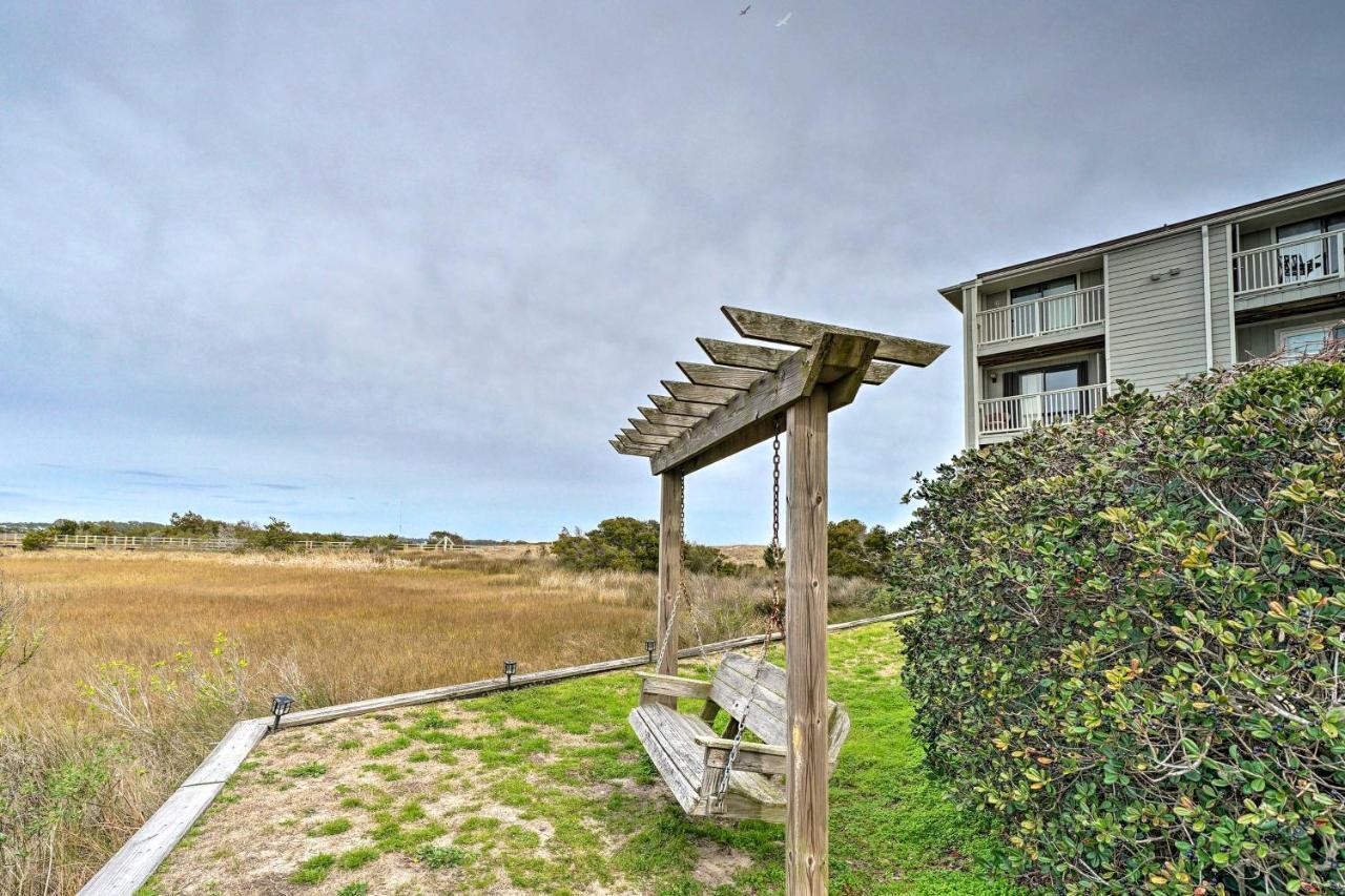Bright Carolina Beach Condo - Walk To Shore! Exteriör bild