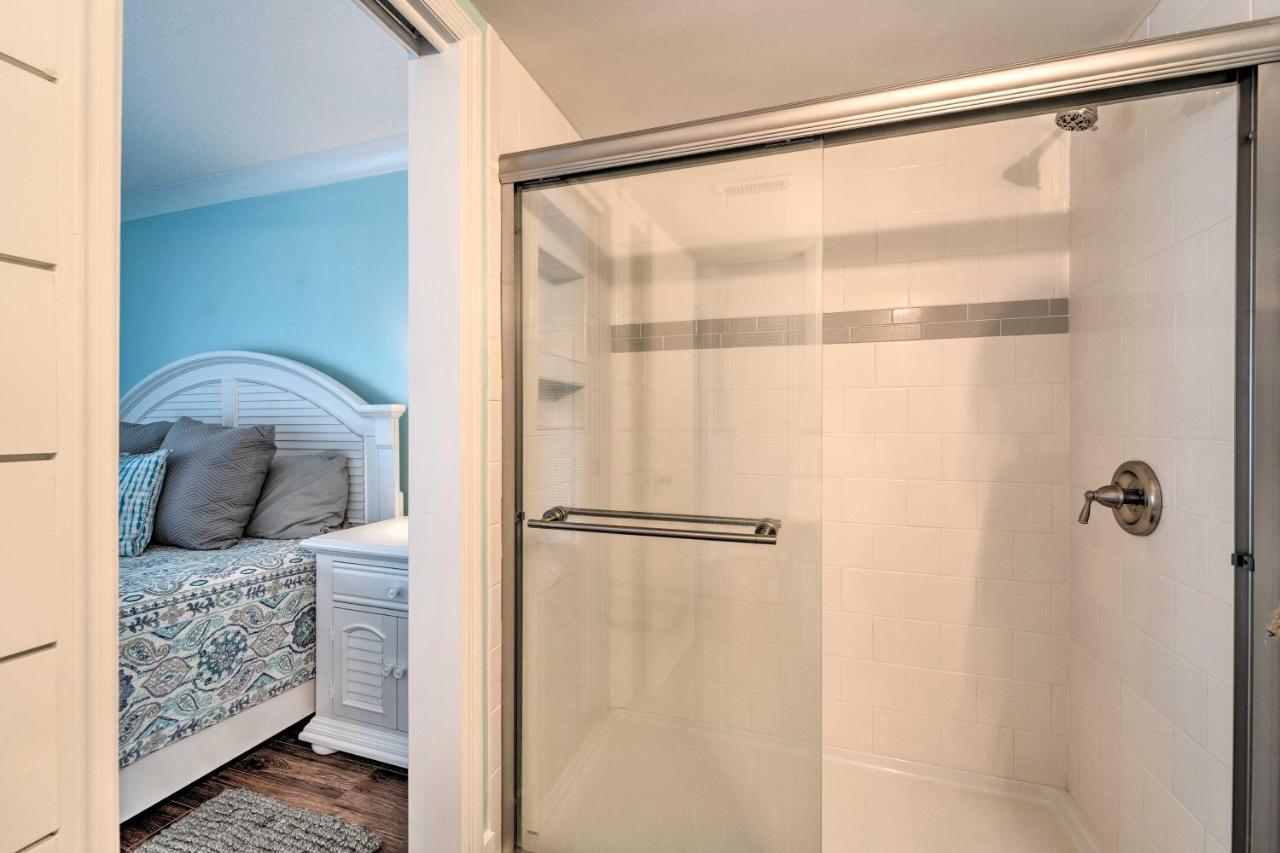 Bright Carolina Beach Condo - Walk To Shore! Exteriör bild
